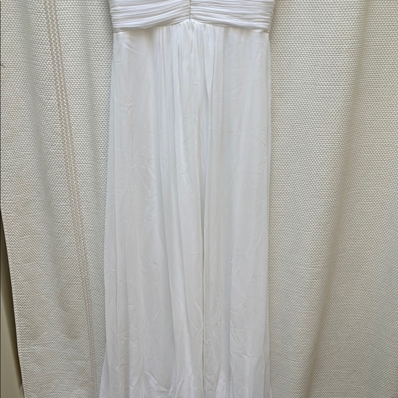 Ever Pretty White V-Neck Sleeveless Gown - Picture 9 of 9